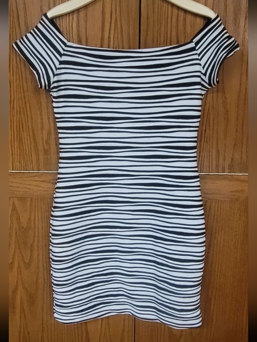 Wet Seal Black & White Striped Off-Shoulder Bodycon Mini Dress